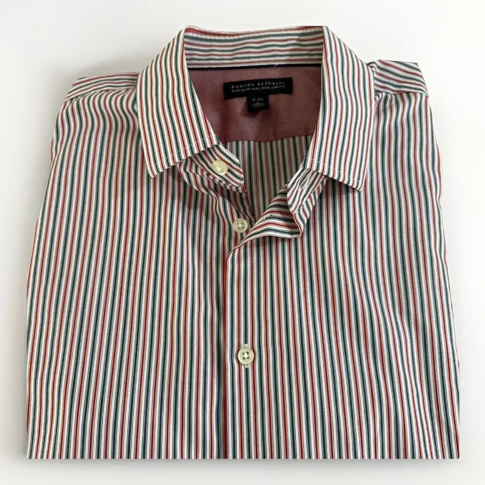 Banana Republic - Non-Iron Button Up Shirt - Mens L - Slim Fit Red Stripe
